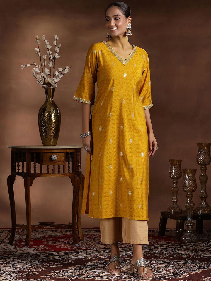 Libas Ethnic Motifs Printed Zari Silk Straight Kurta