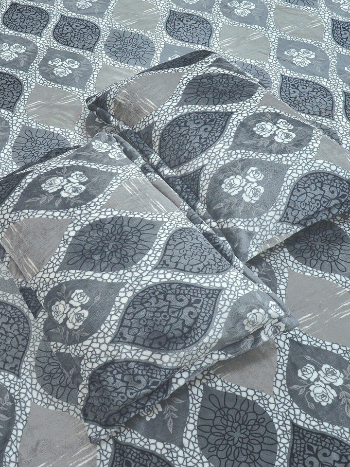 KLOTTHE Grey Geometric Printed Dilengkapi 300 TC Woolen Bedsheet King & 2 Sarung Bantal