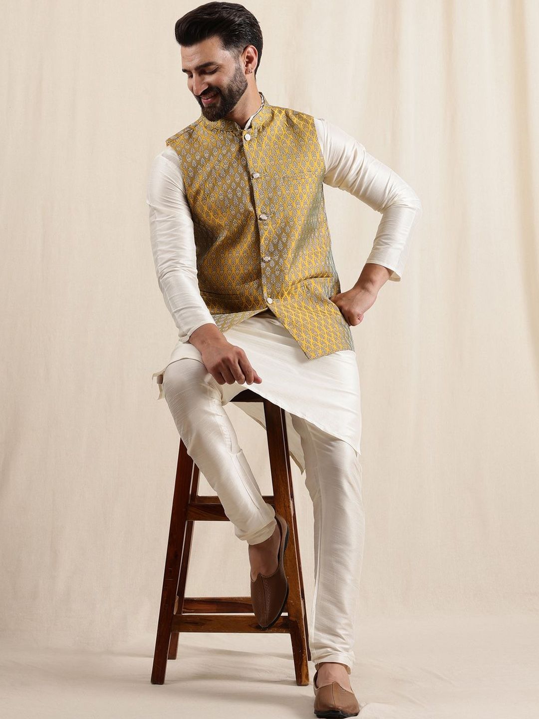 Anouk Men Solid Kurta with Trousers & Nehru Jacket
