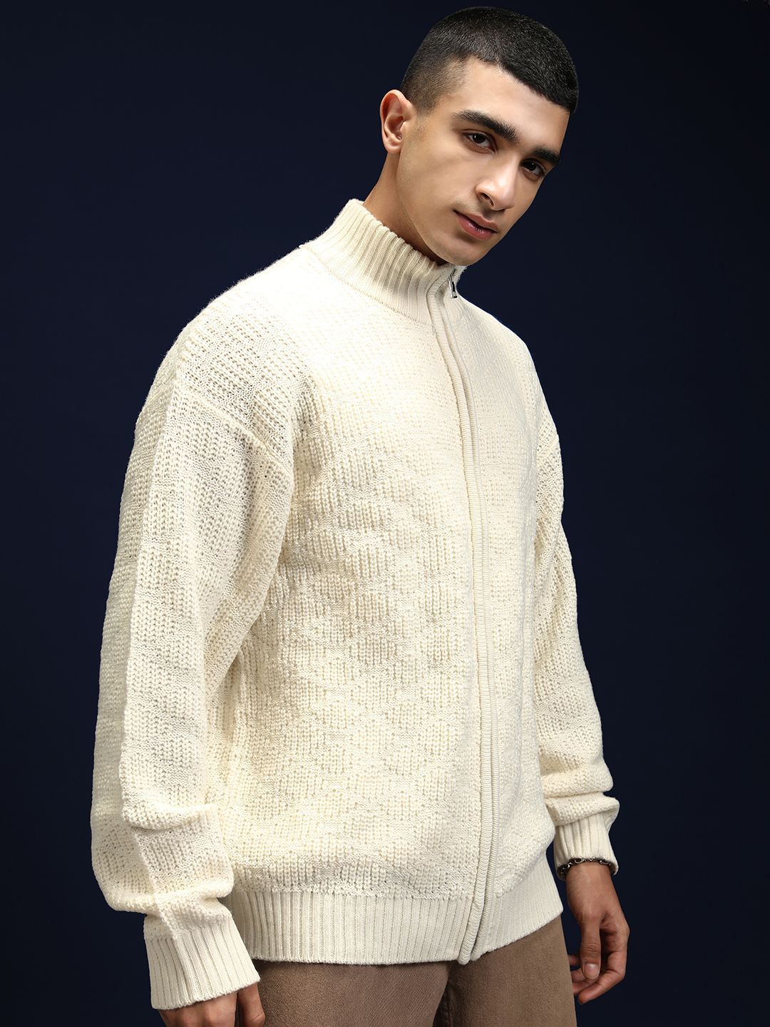 HIGHLANDER Men Cable Knit with Zip Detail Detail