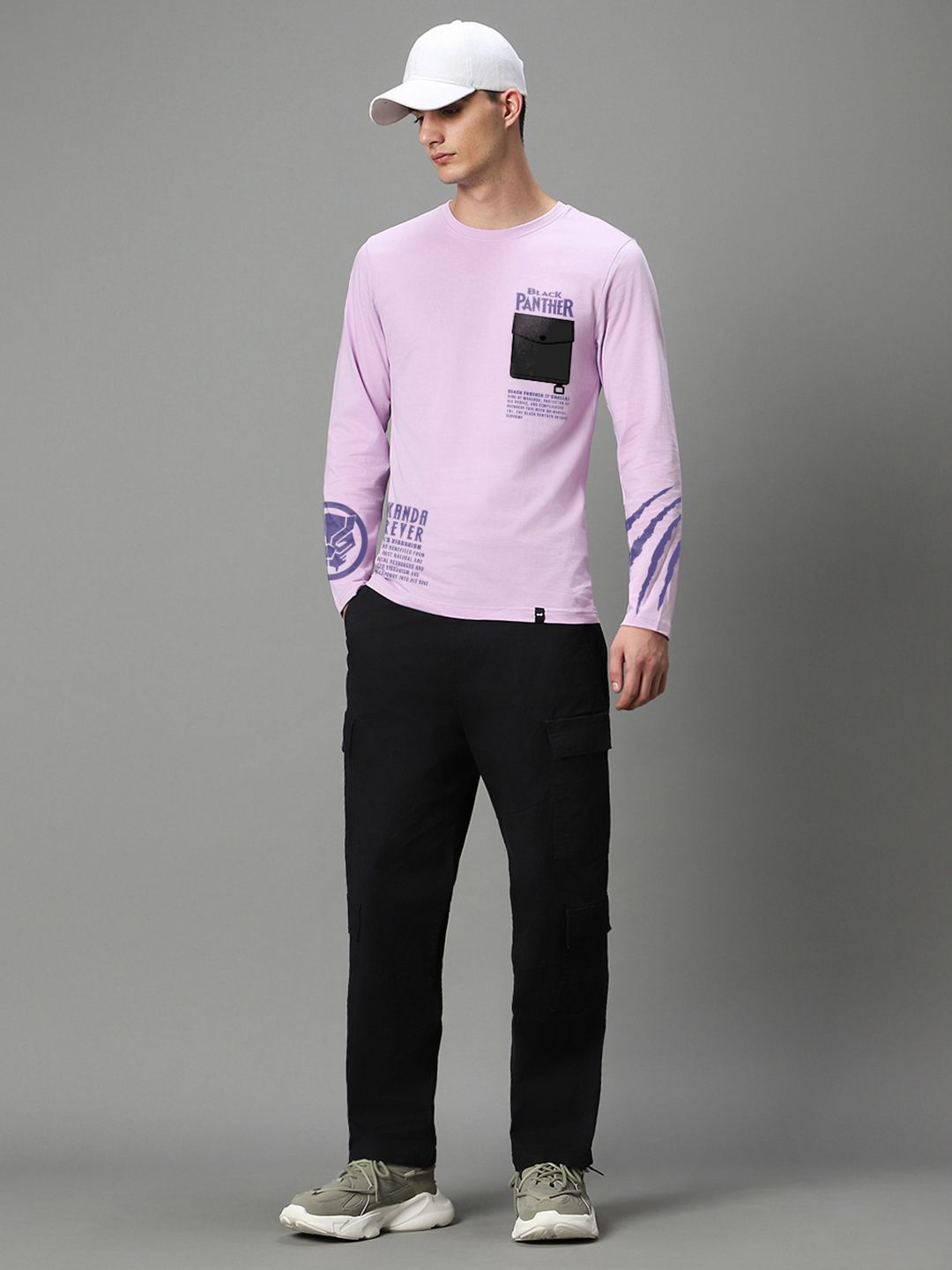 Bewakoof Men Graphic Printed Round Neck Pure Cotton T-Shirt