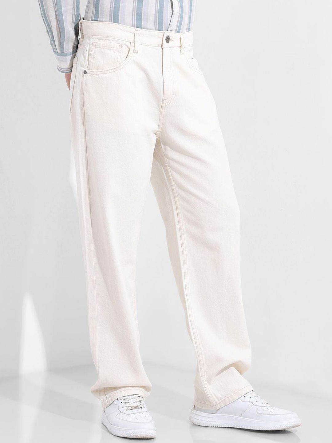 The Indian Garage Co Men Cotton Relaxed Fit Mid-Rise Jeans