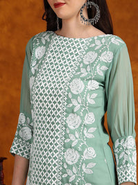 Kalini Floral Bulatan Benang Kerja Kurta dengan Seluar & Dupatta