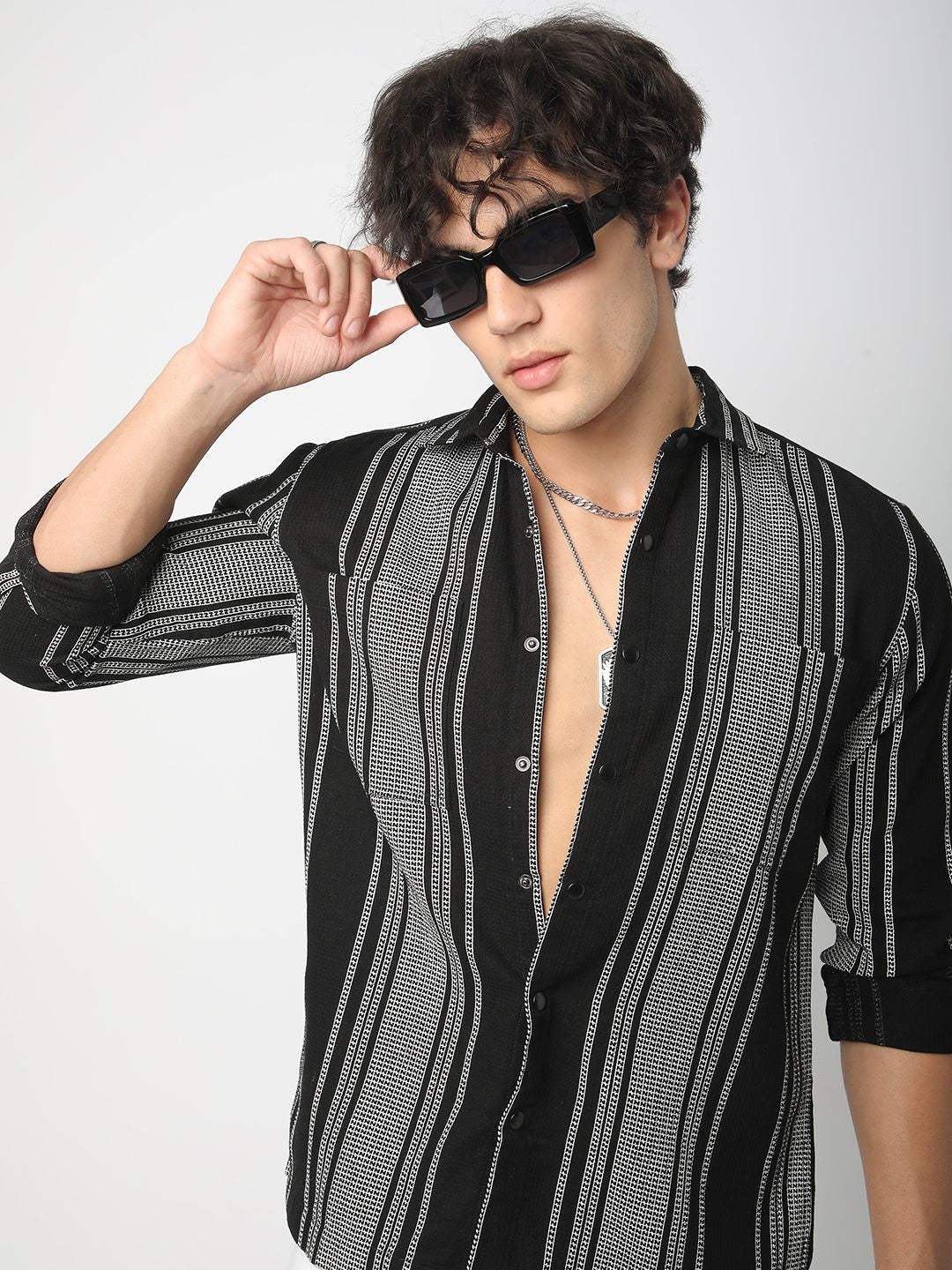 VASTRADO Men Classic Spread Collar Multi Striped Cotton Slim Fit Casual Shirt