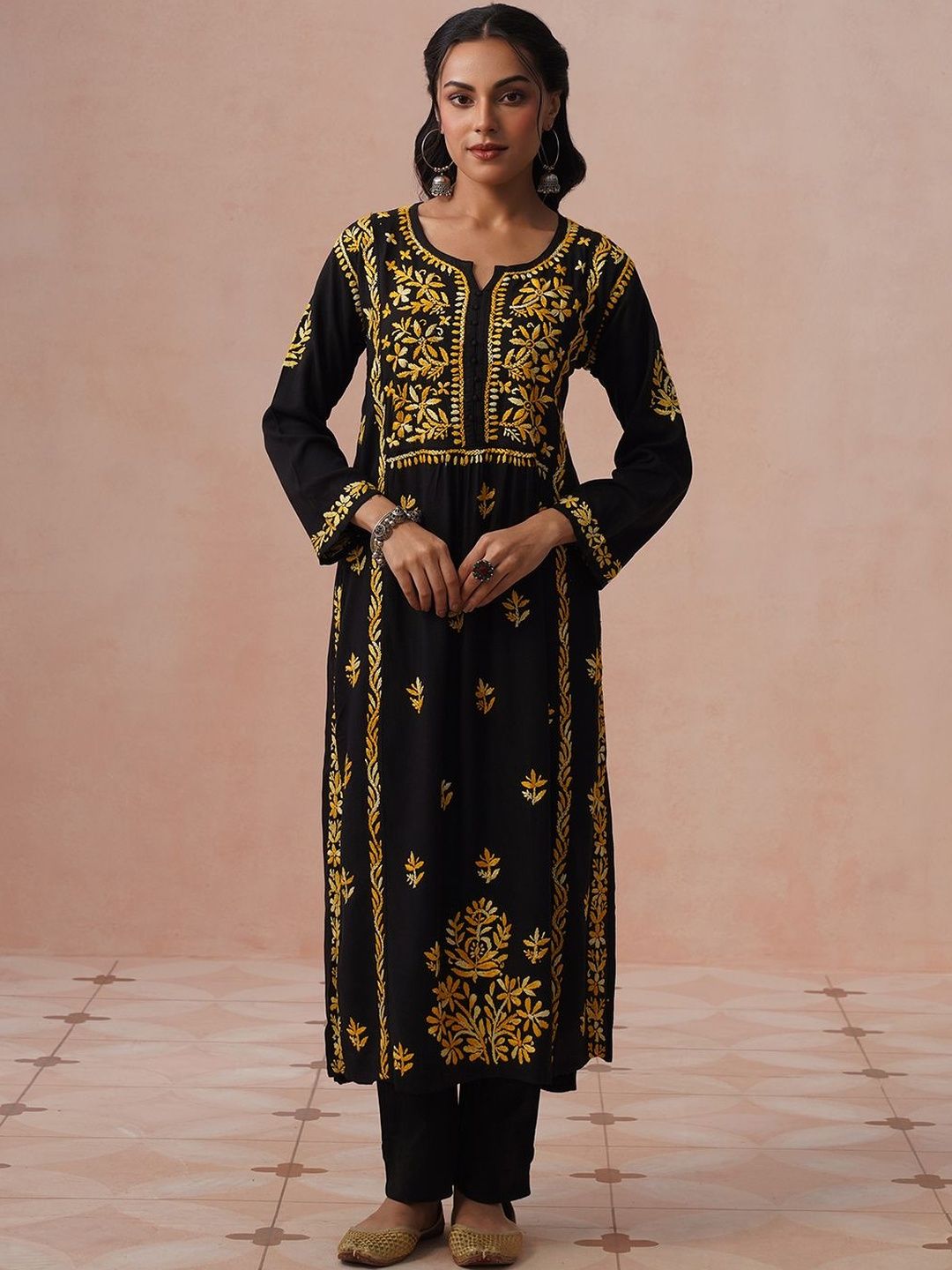 House of Chikankari Women Embroidered Chikankari Kurta