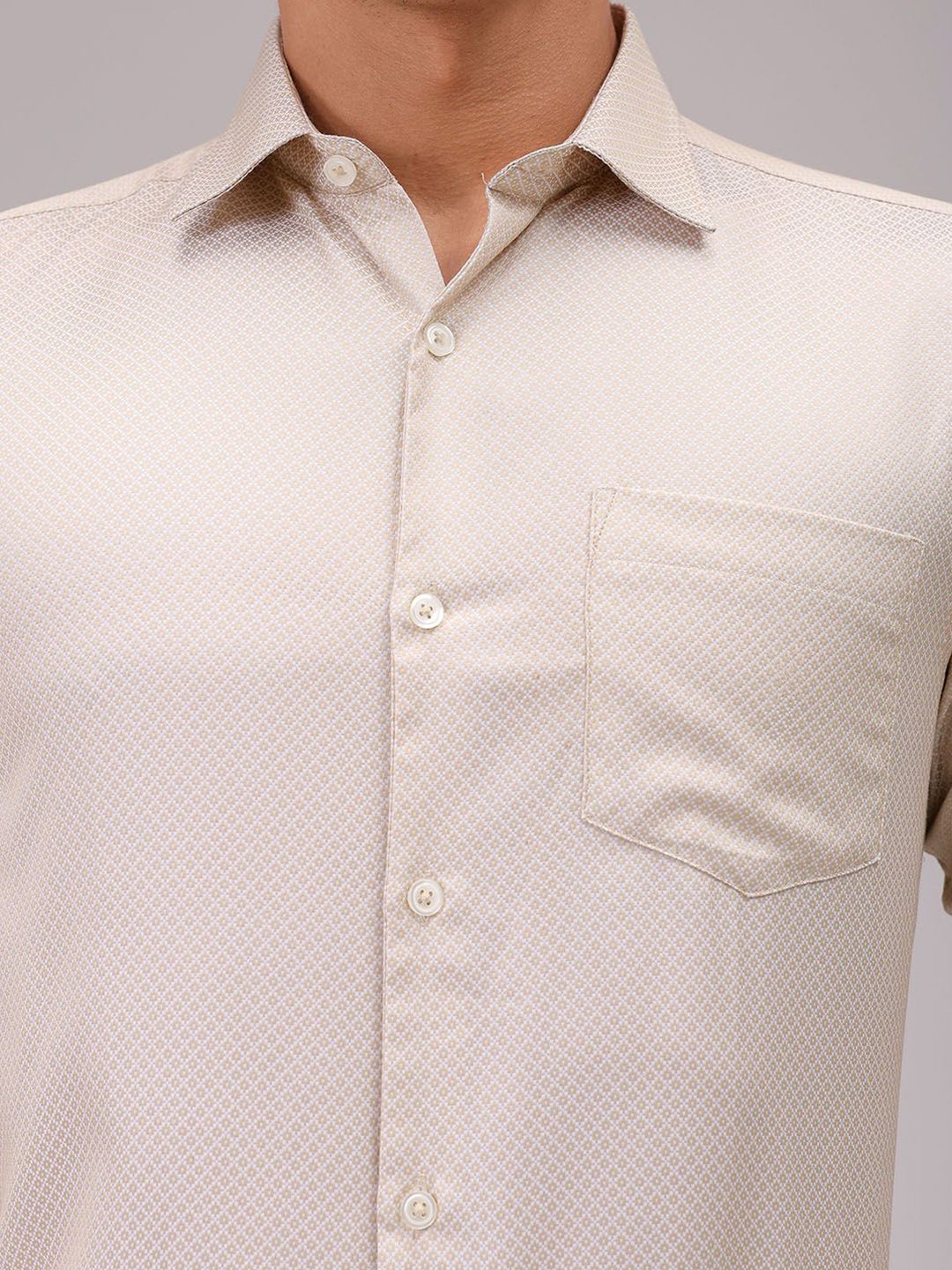 The Indian Garage Co. X Luxe Men Cutaway Collar Solid Slim Fit Formal Shirt