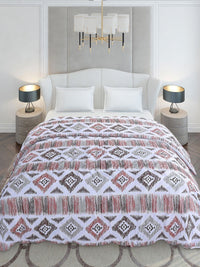 Monte Carlo White & Brown Geometric Mild Winter 210 GSM Double Bed Duvet