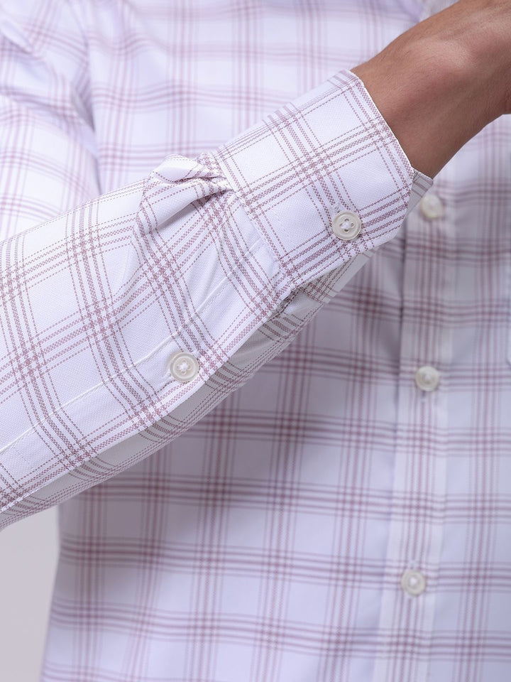 The Indian Garage Co. X Luxe Men Cutaway Collar Checked Slim Fit Formal Shirt