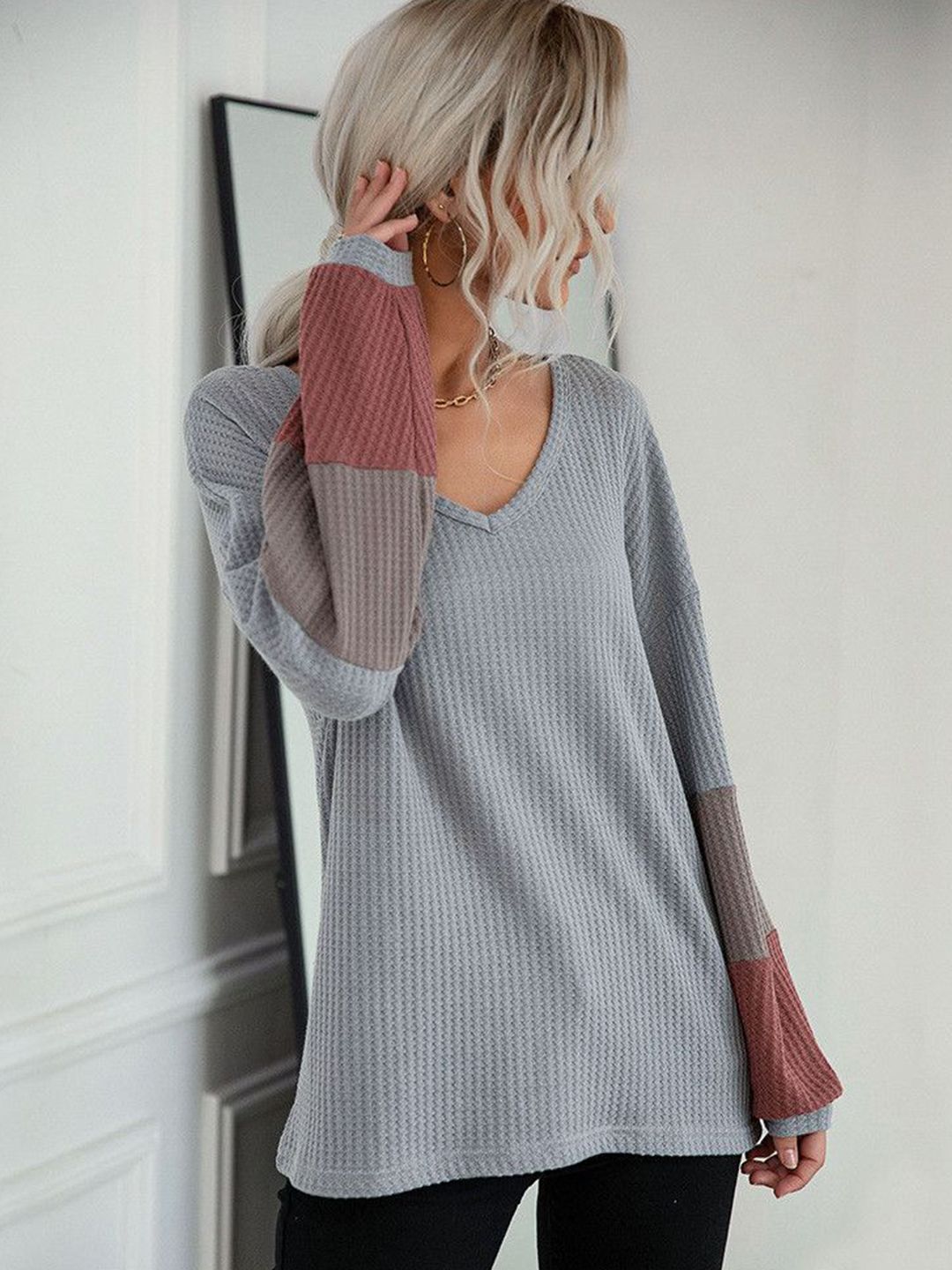 DressBerry Women V-Neck Colourblocked Long Sleeves Top