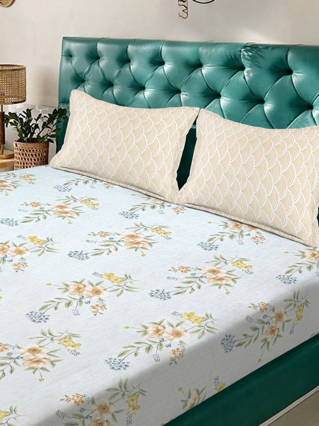 KLOTTHE Polycotton Floral Fitted 300 GSM Double Cadar dengan 2 Sarung Bantal