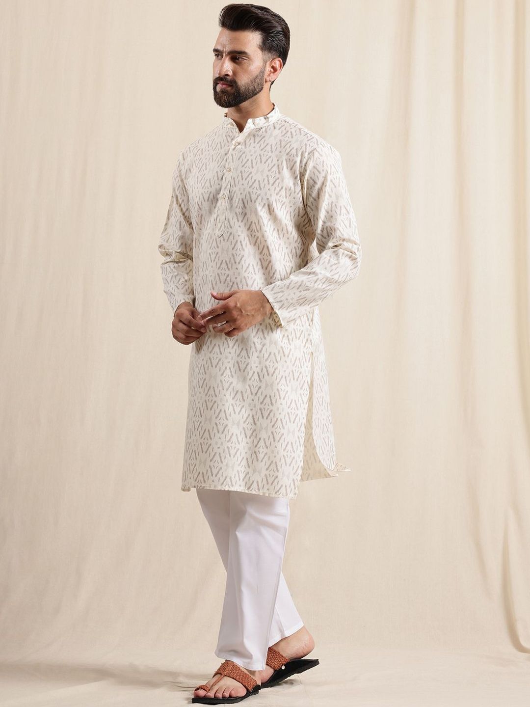 Anouk Men Printed Regular Kurta with Pyjamas & Nehru Jacket