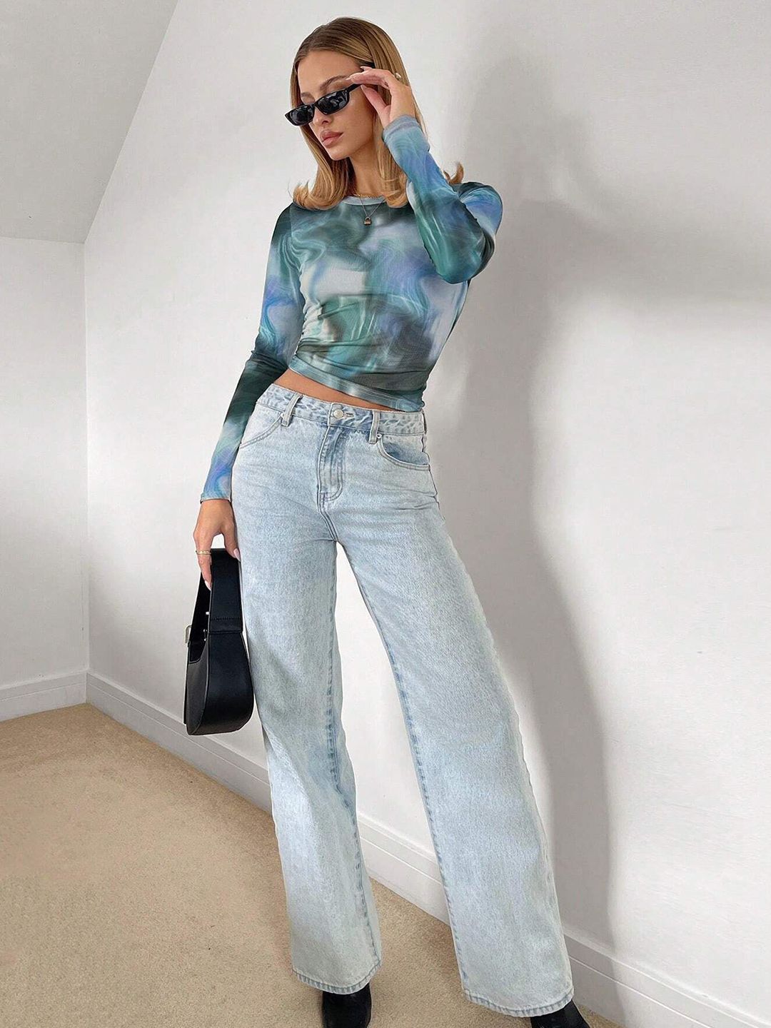 DressBerry Women Abstract Printed Fitted Top