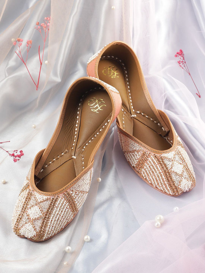House of Pataudi Women Embellished Ethnic Mojaris