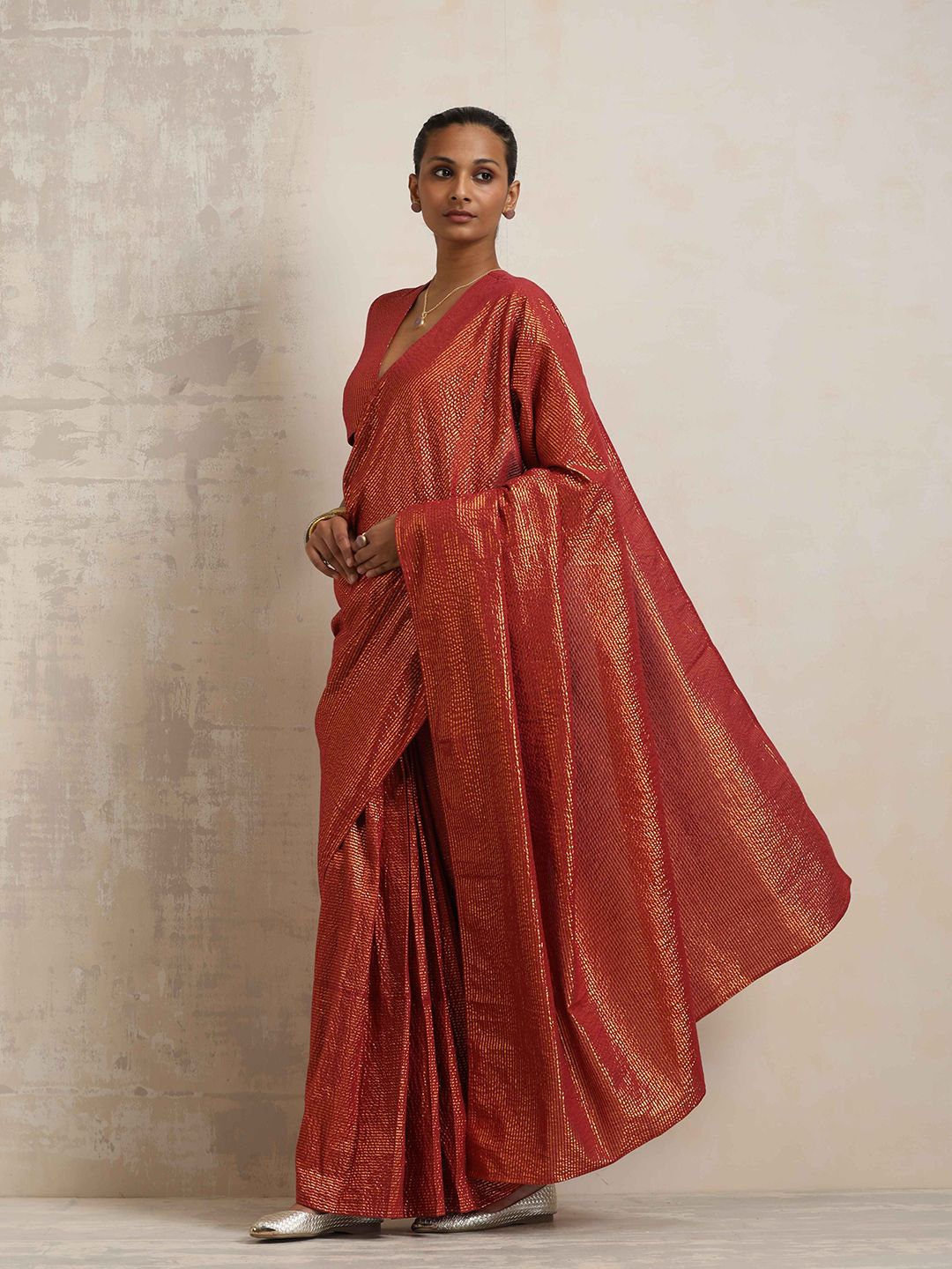 Truebrowns Maroon Gold Lurex Sedia Pakai Saree