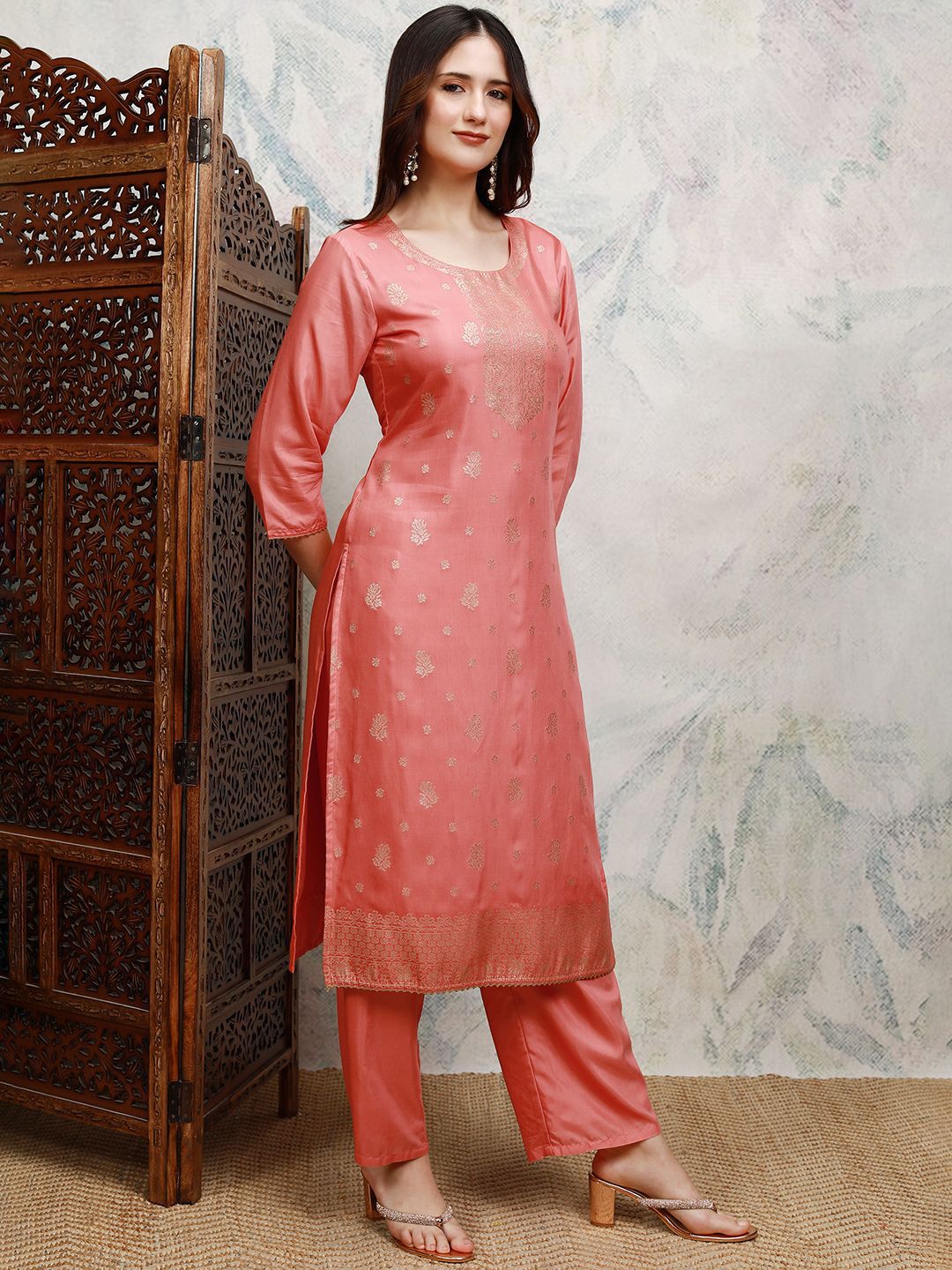 Vishudh Floral Printed Round Neck Straight Kurta with Trousers & Dupatta